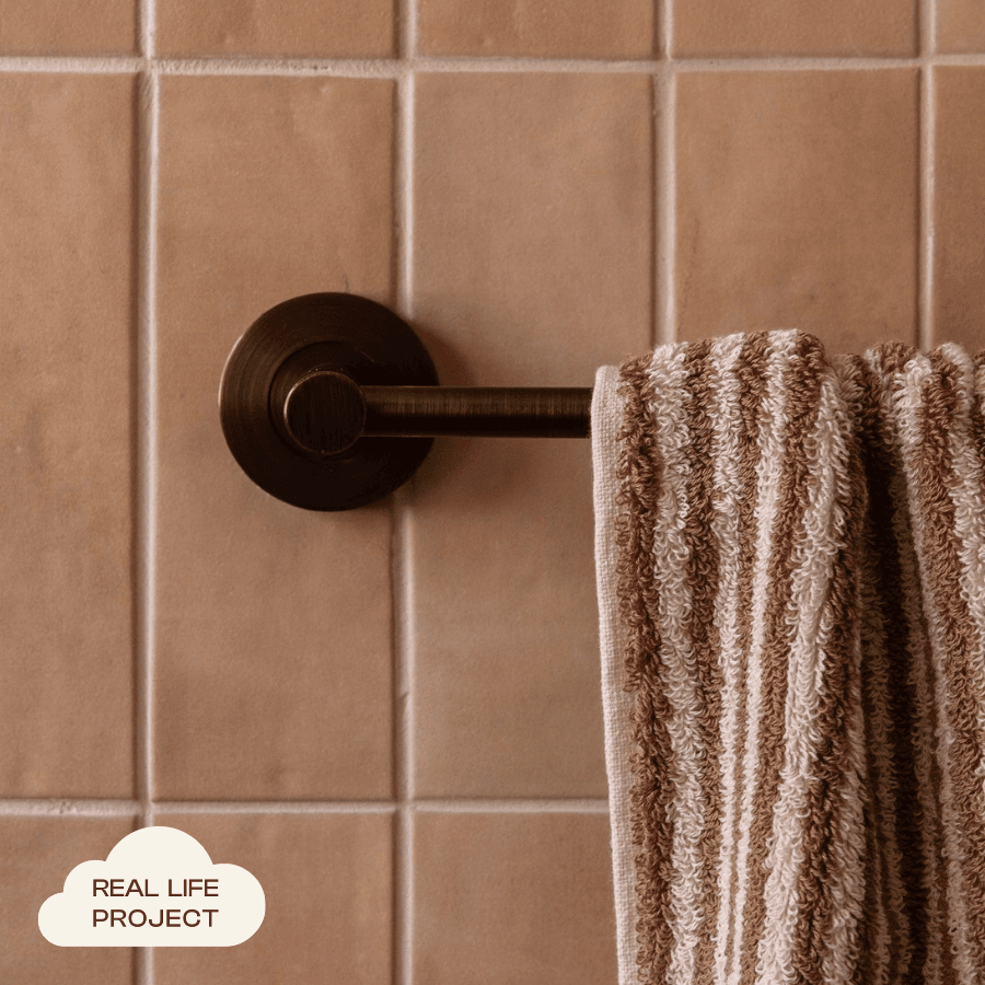 Sydney Towel Rail 600mm Antique Brass