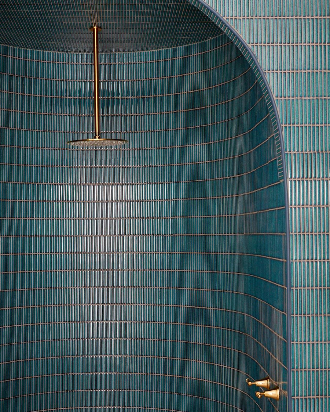 Tiles for Curved Walls and Curved Surfaces
