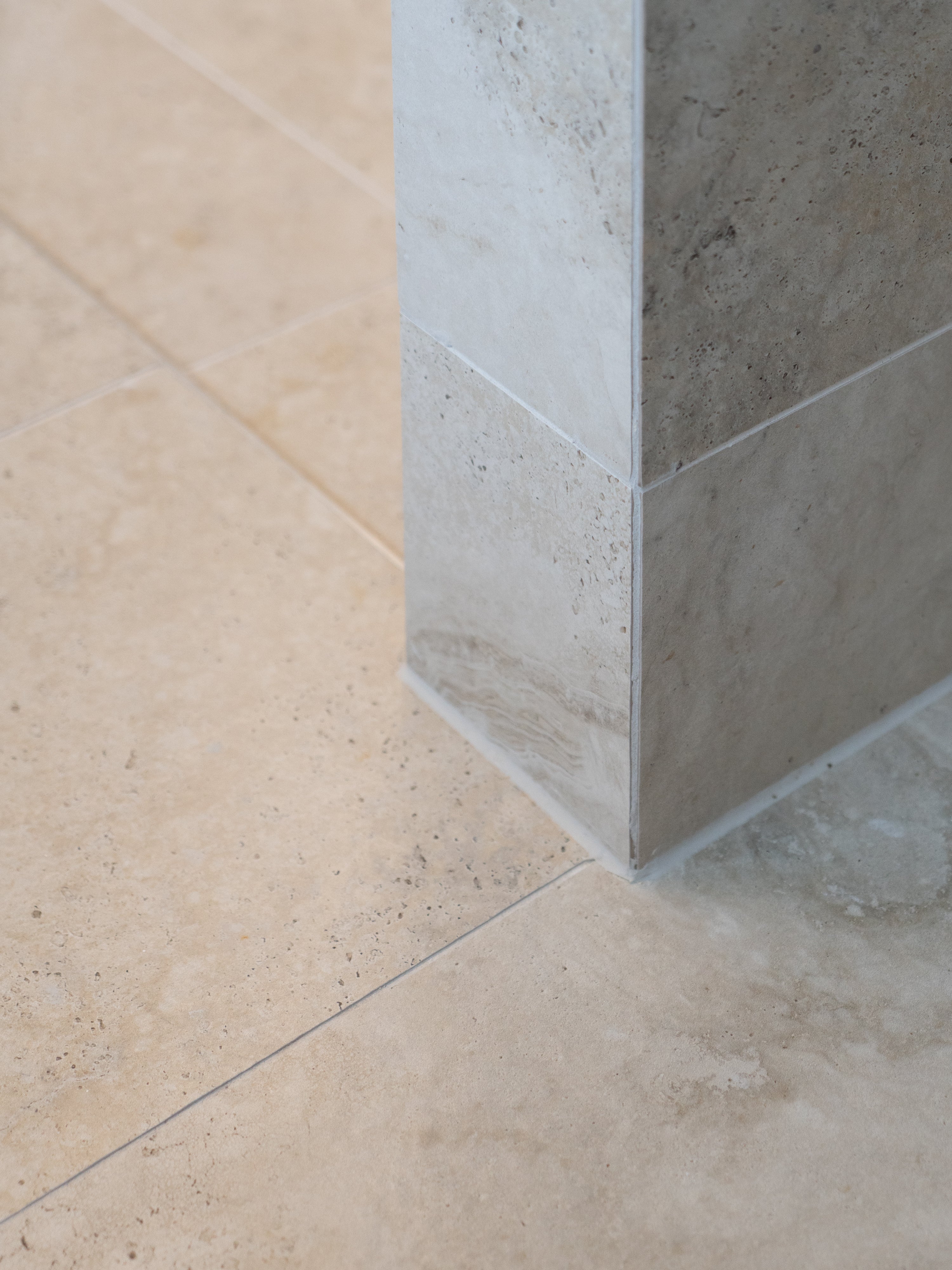 How to Remove Silicone from Tiles
