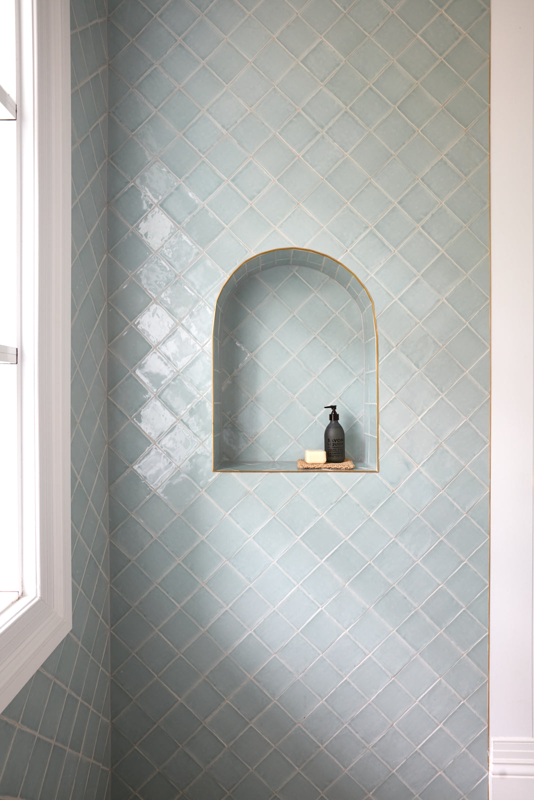 Choosing the right tile trim for your project