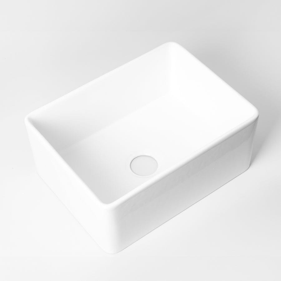 TileCloud BATHWARE Small Farmhouse Fireclay Sink