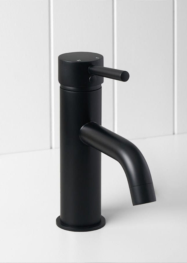 Yabby TAPWARE Sydney Short Basin Mixer Matte Black