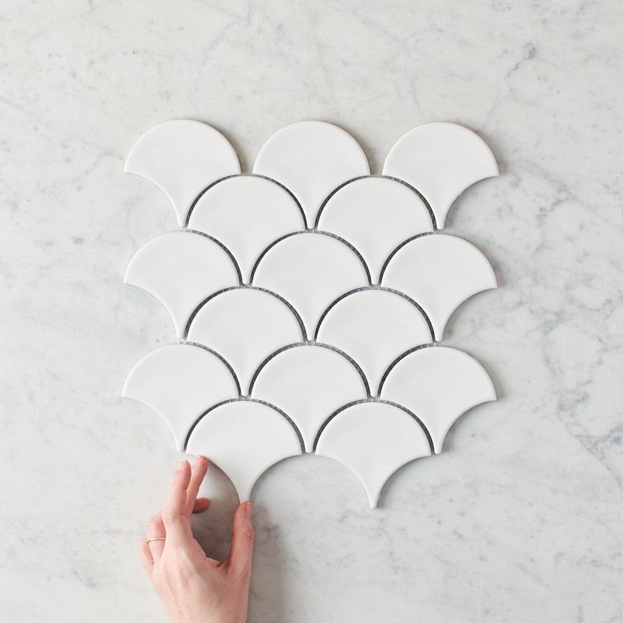 Pacific Greenwood TILE Coral Bay Gloss White Fish Scale Tile